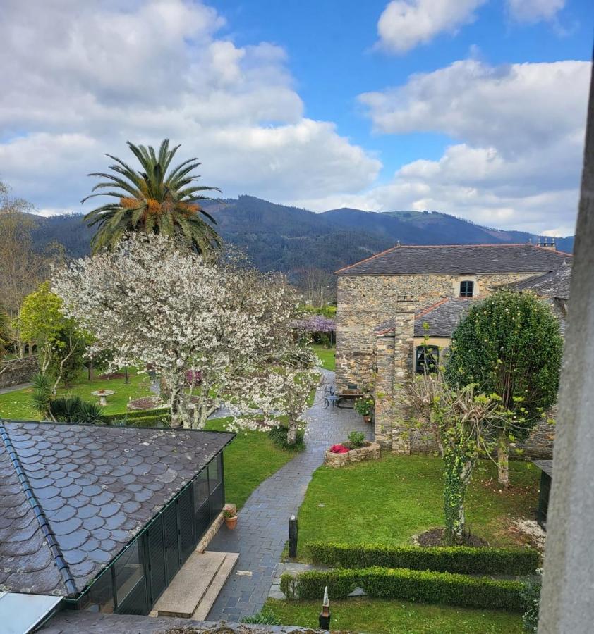 Hotel Pazo Da Trave Viveiro Exteriér fotografie